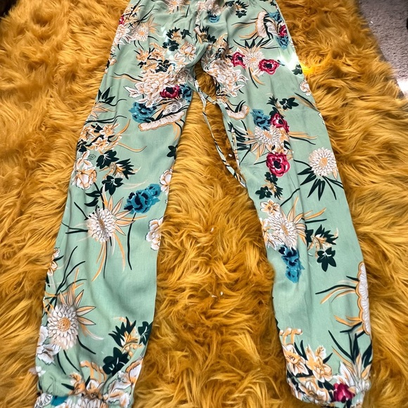 Floral Pant/Jogger - Picture 2 of 3